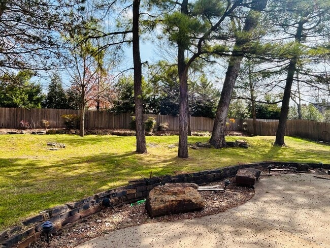 Building Photo - Absolutely gorgeous, remodeled home in beautiful location in Midtown Tulsa