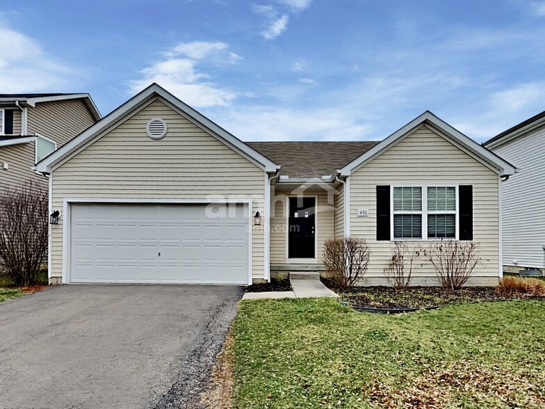 Primary Photo - 490 Hemhill Dr
