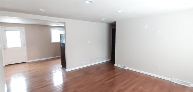 Building Photo - 1797 Cedaridge Dr