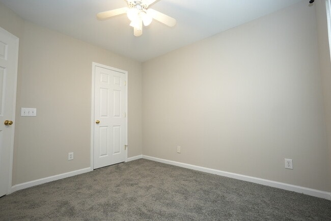 Building Photo - Welcome to this beautiful 3-bedroom, 3-bat...