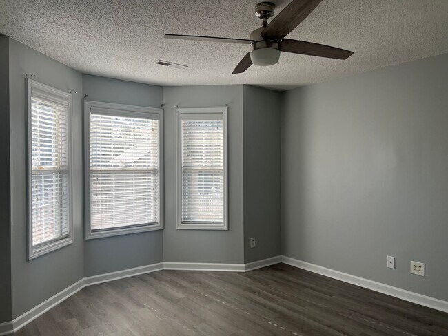 Building Photo - WALLINGFORD PLACE @ PALMETTO POINTE