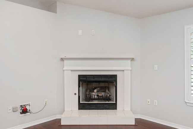 Building Photo - Updated Home in Bluewater Bay!