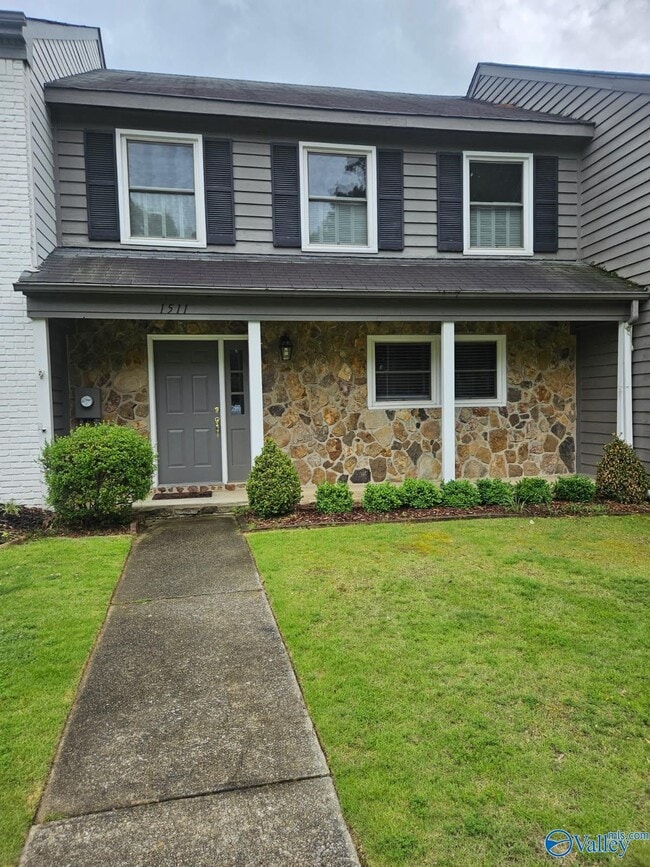 Building Photo - 1511 Regency Blvd SE