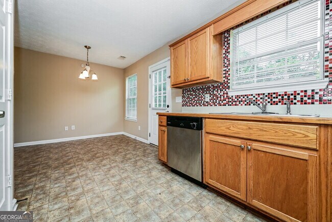 Building Photo - 543 Brewer Dr
