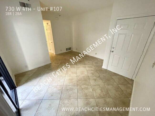 Building Photo - 730 W 4th-Unit #107