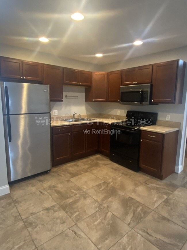 Building Photo - 524 W Murray St