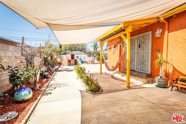 Building Photo - 6445 Tujunga Ave