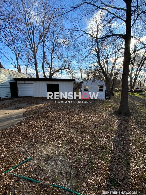 Building Photo - 206 S Trenton St