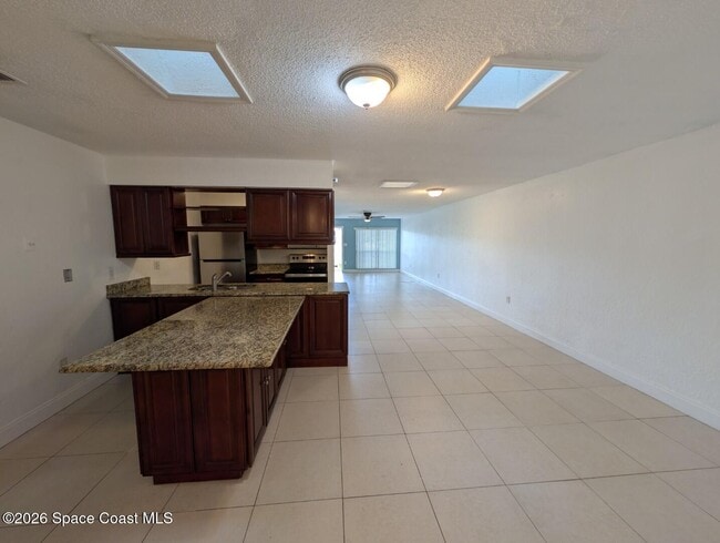 Building Photo - 3645 Barna Ave