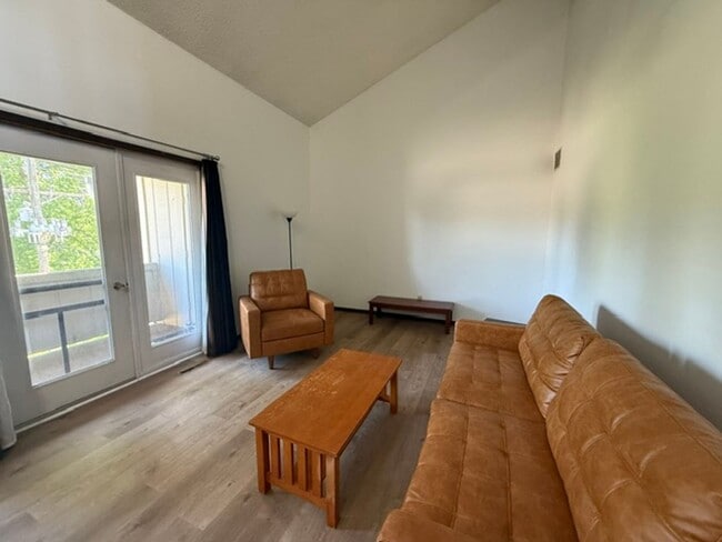 Building Photo - Stylish Loft-Style 2 Bedroom Apartment with Private Balcony