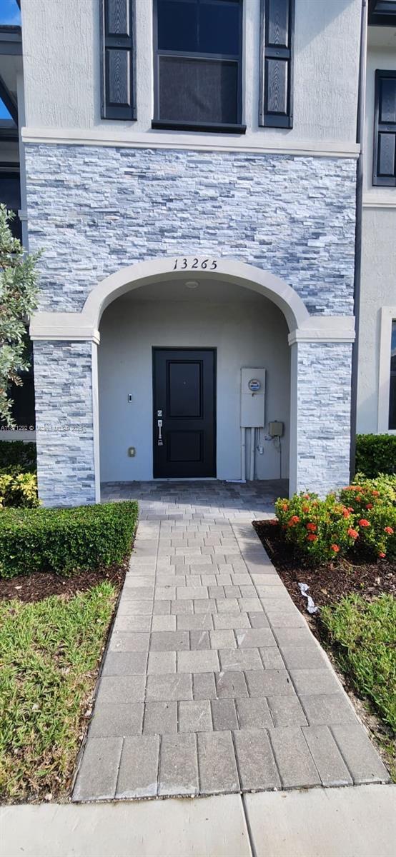 Building Photo - 13265 SW 286th Terrace