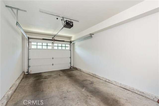 Building Photo - 105 Stanford Ct