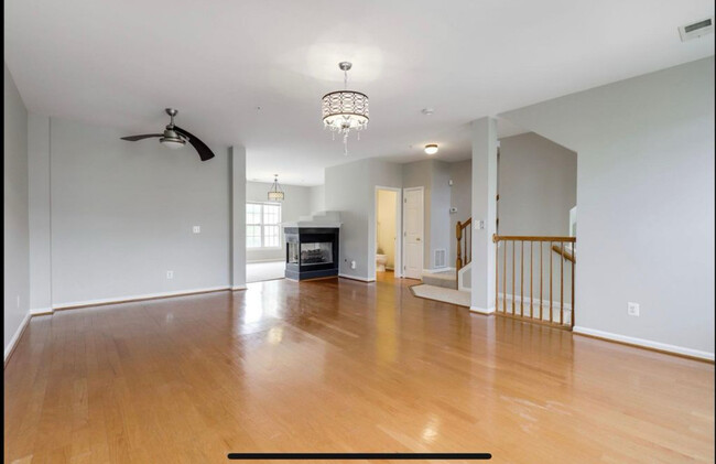 Building Photo - 5131 Anchorstone Dr