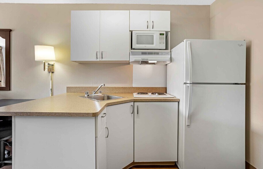 Building Photo - Furnished Studio-Fishkill - Westage Center