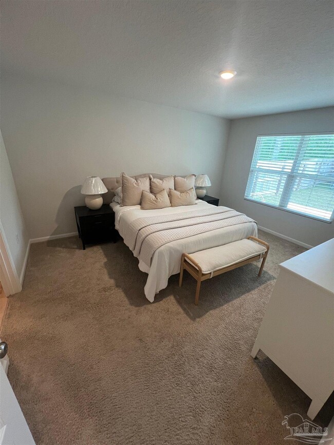 Building Photo - 5253 Peach Dr