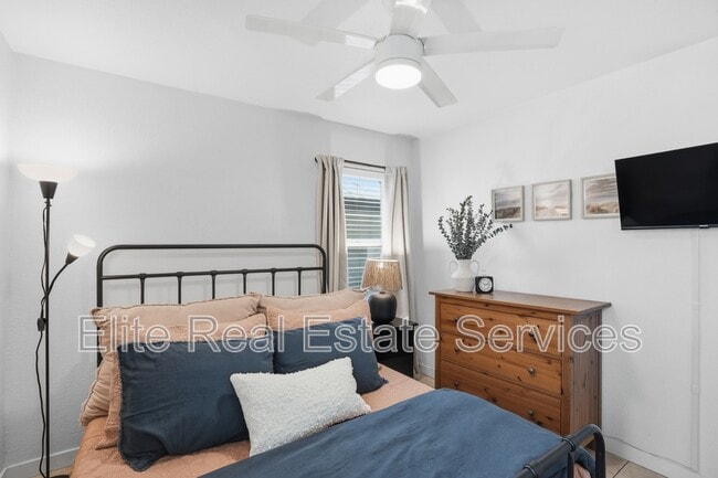 Building Photo - 2606 Juan St