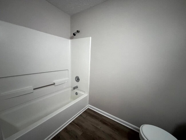 Building Photo - 2508 Lull Water Dr