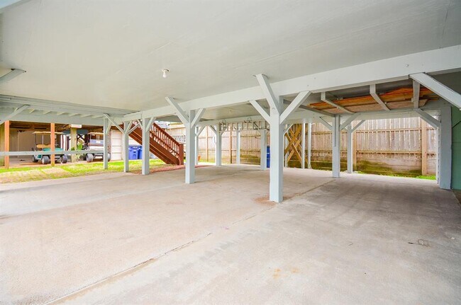 Building Photo - 400-1/2 4th St