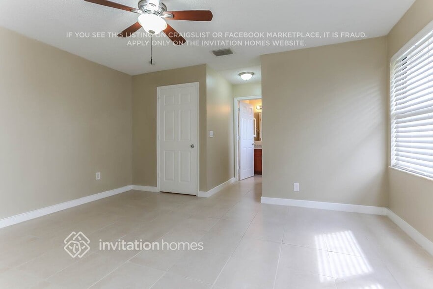 Building Photo - 112 La Mancha Ave