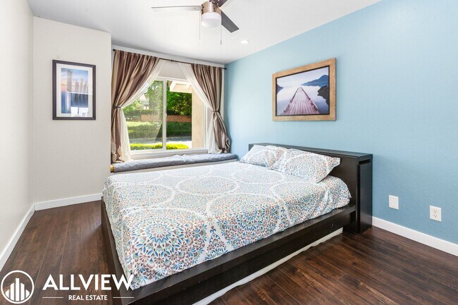Building Photo - Beautifully Upgraded Home in Prime Mission Viejo Location