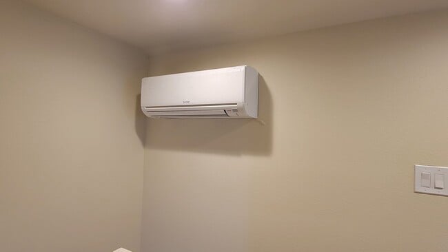 Building Photo - New Construction 1 bedroom + sleeping loft...