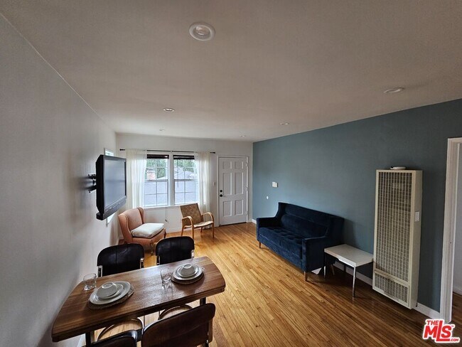 Building Photo - 2333 S Garth Ave