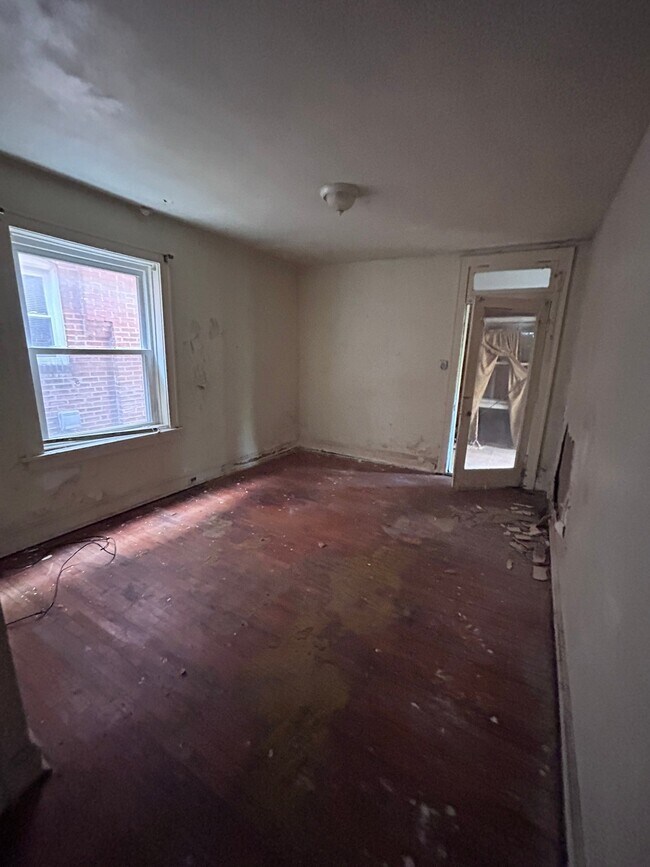 Building Photo - 5124 Northland Ave
