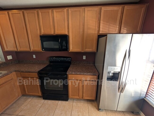 Building Photo - 8512 Gablebend Way