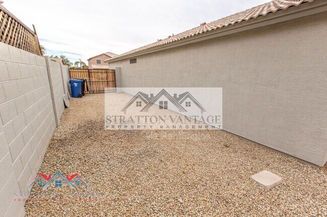 Building Photo - 10234 E Carol Ave