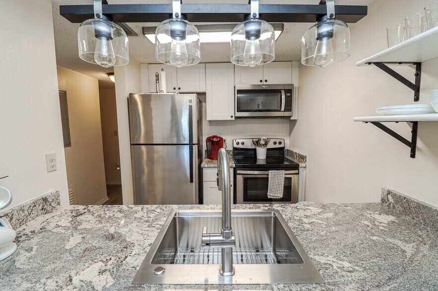 Building Photo - 5930 A1A S
