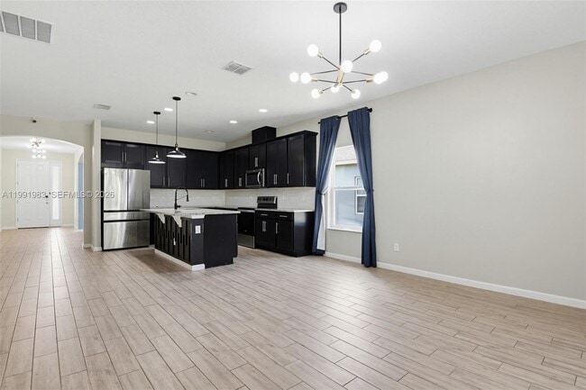 Building Photo - 1034 Chelan Falls Dr
