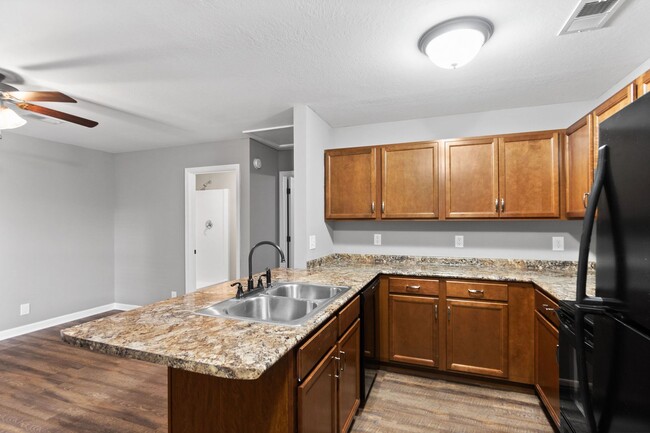 Building Photo - 800 Martin St