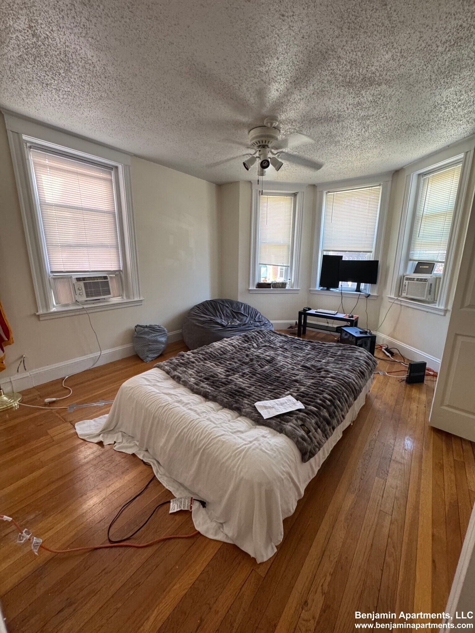 Building Photo - 5 Barrows St