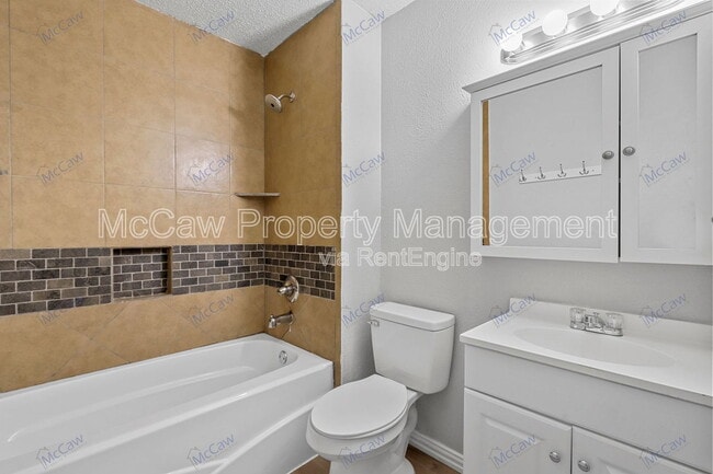 Building Photo - 4300 Segura Ct N