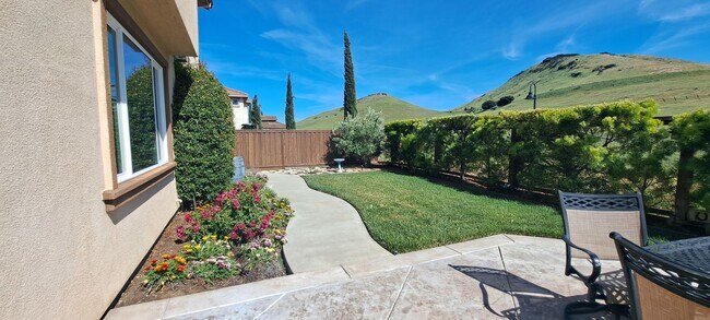 Building Photo - 4719 Sweetwater Pl