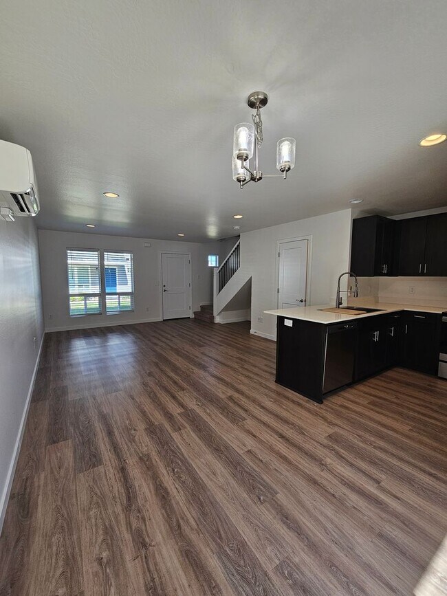 Building Photo - 2 Story Condo