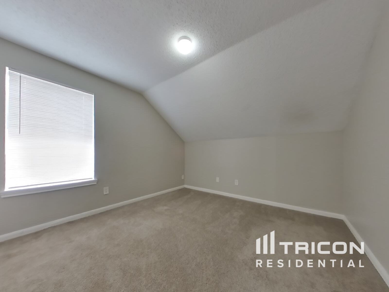 Building Photo - 3146 Kelling St