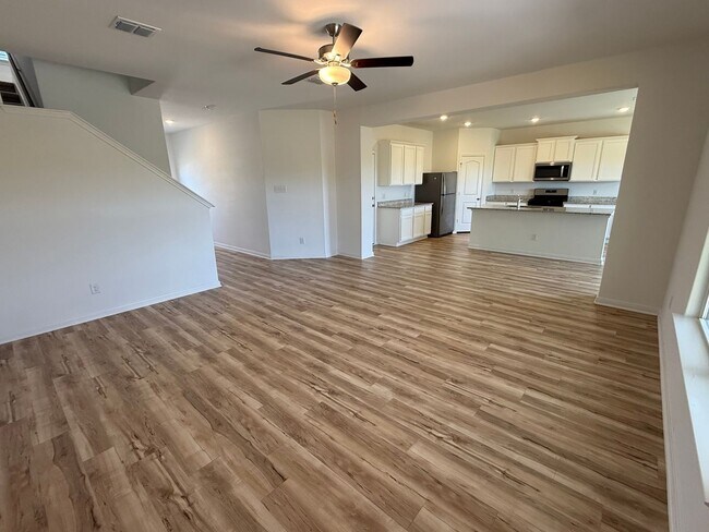 Building Photo - Move-In Ready 4BR with Private Yard & Fire Pit – Won’t Last!