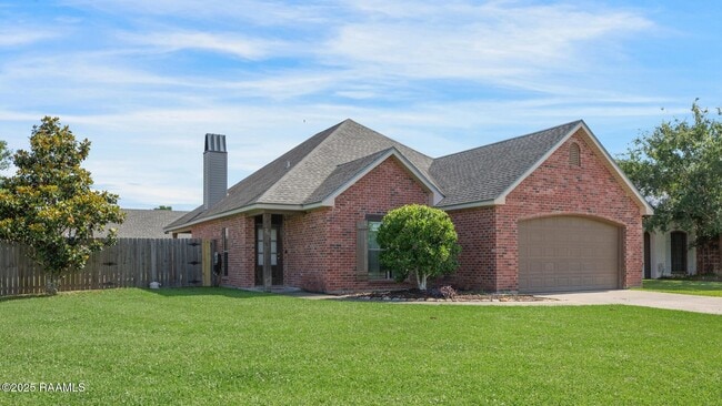 Primary Photo - 201 Sandhill Crane Dr
