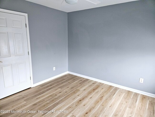 Building Photo - 505 Buhler Ave