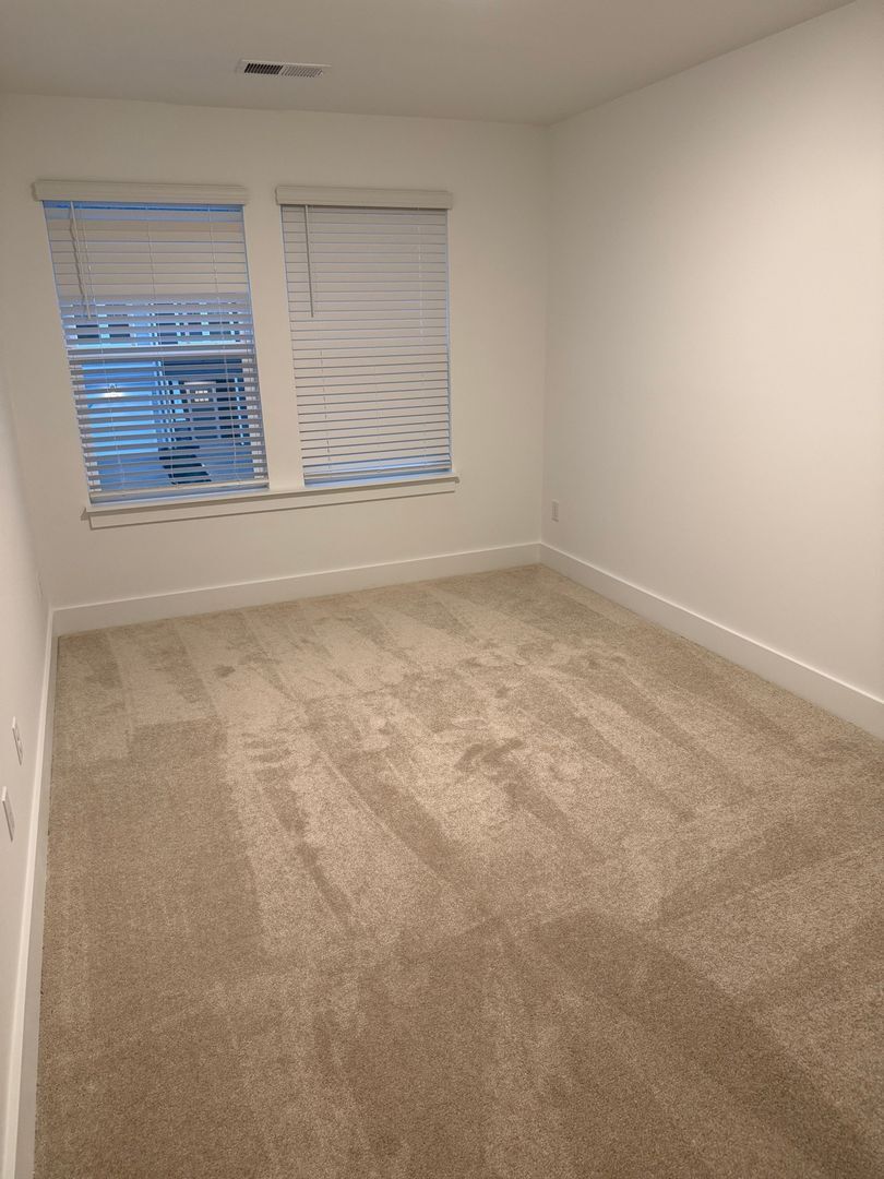 Building Photo - 514 W Norvell Ct