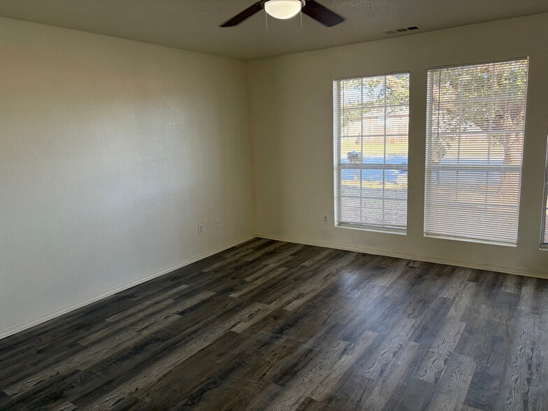 Building Photo - 3152 Heritage Ln