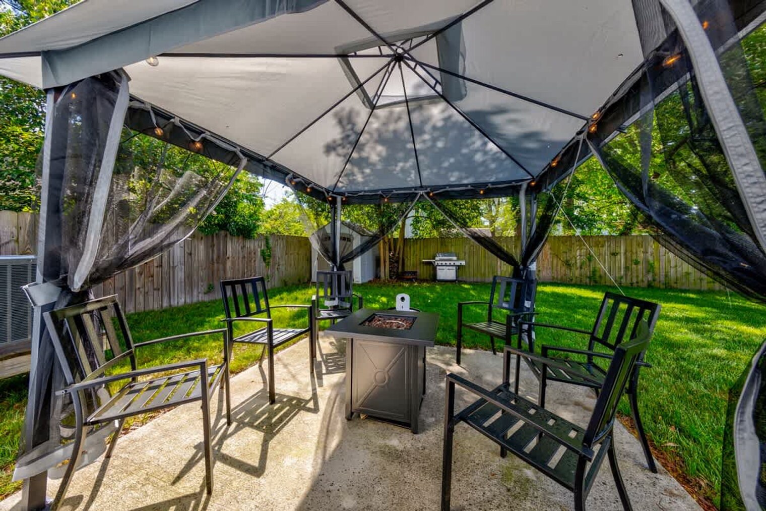 Building Photo - 5021 Woolsey St