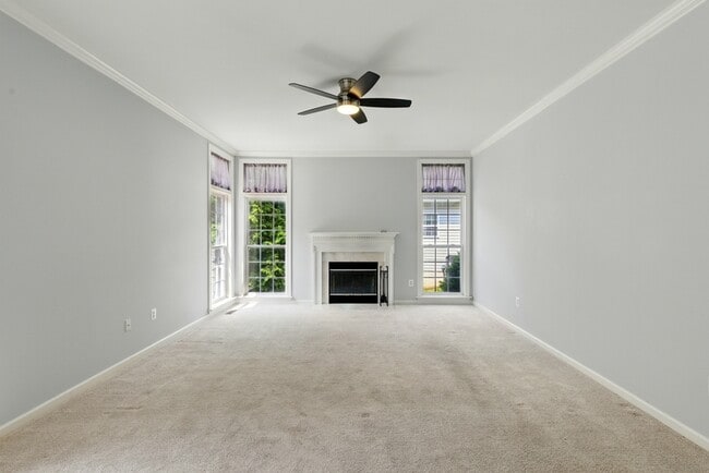 Building Photo - 2513 Holly Springs Ct