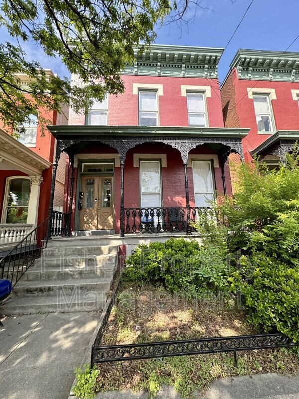 Building Photo - 104 E Leigh St