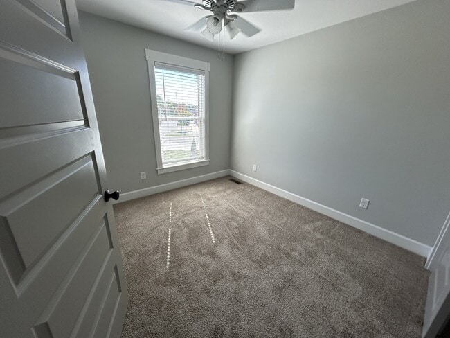 Building Photo - 3BD 2.5 BA DANSBY DR CONDO AVAILABLE FOR RENT NOW