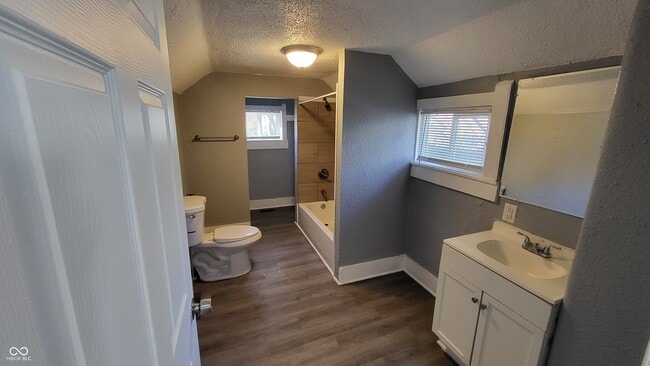 Building Photo - 1122 S Dearborn St