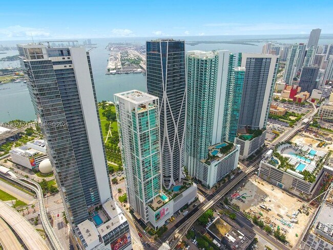 Building Photo - 1000 Biscayne Blvd