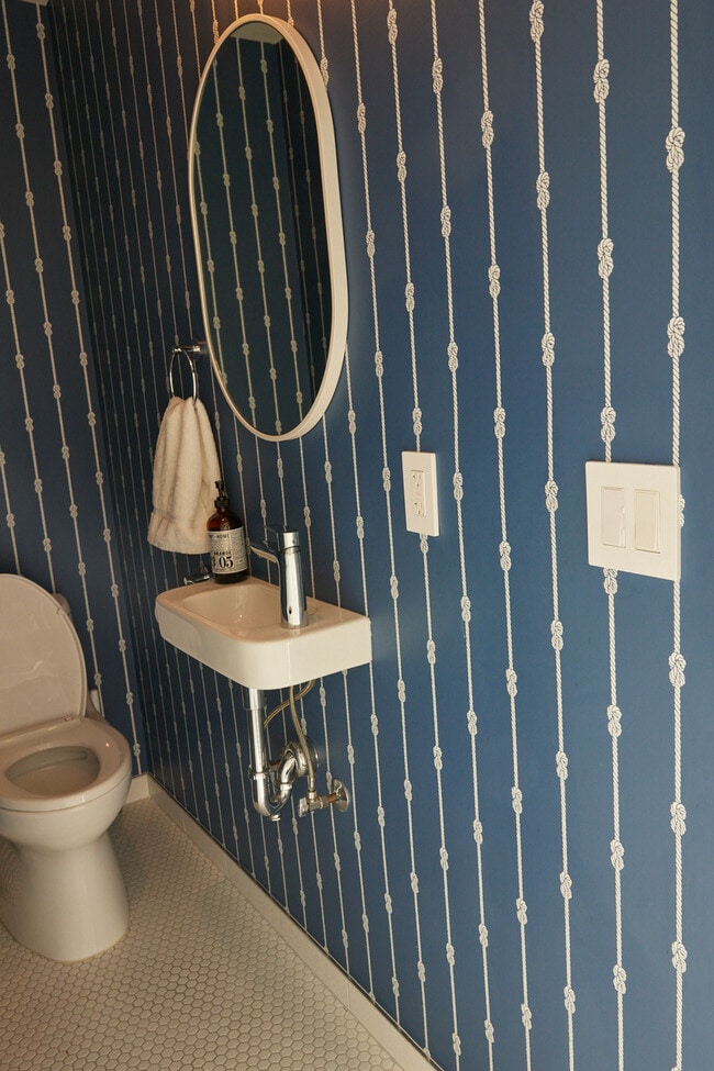 Building Photo - 14 Westwind St