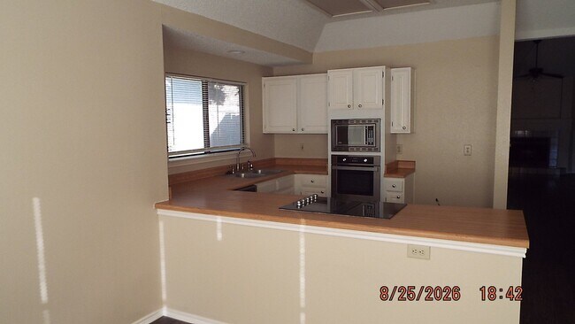 Building Photo - 3422 Sunlit Grove